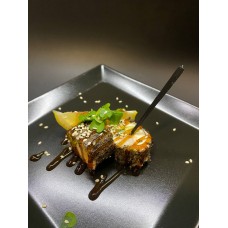 Роли Анти-рис (Норі, крем-сир, свіжий огірок, авокадо, креветка, соус Унагі